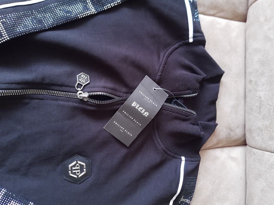 Дамски анцуг Л размер