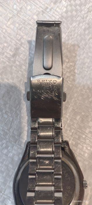 Часовник SEIKO 5