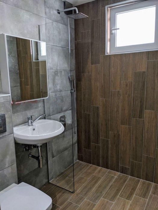 Тристаен апартамент в ж.к. Младост 4.