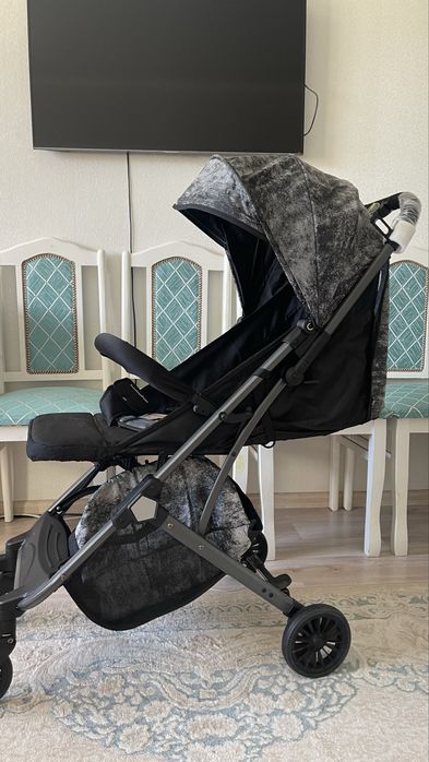 Продам коляску в отличном состоянии