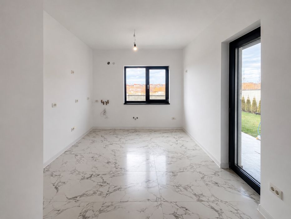 Duplex Premium - 84mp - 309 mp teren -  - Proprietar