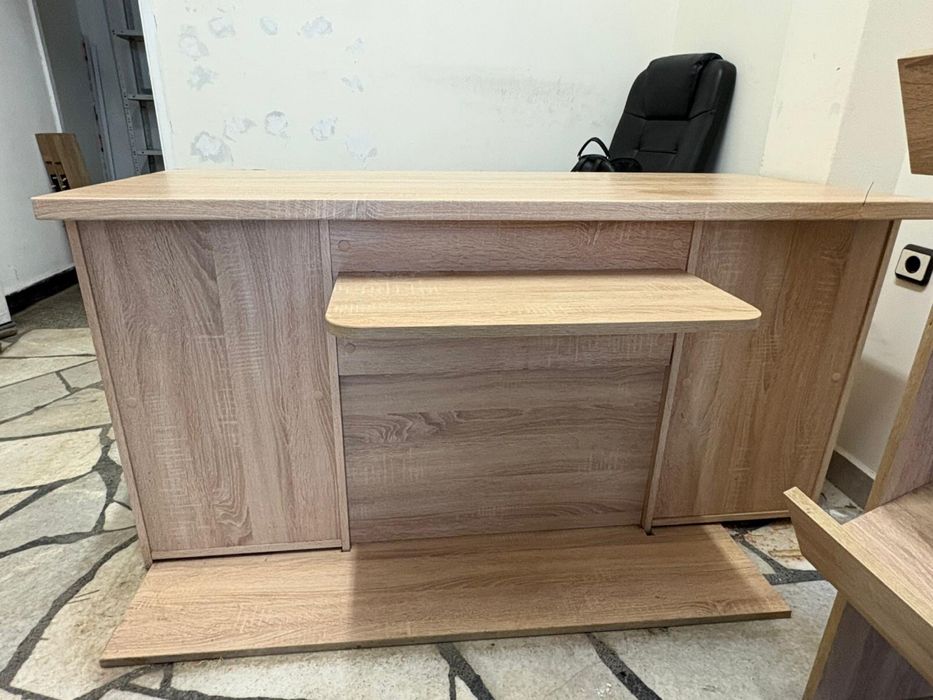 Масивно бюро от ПДЧ