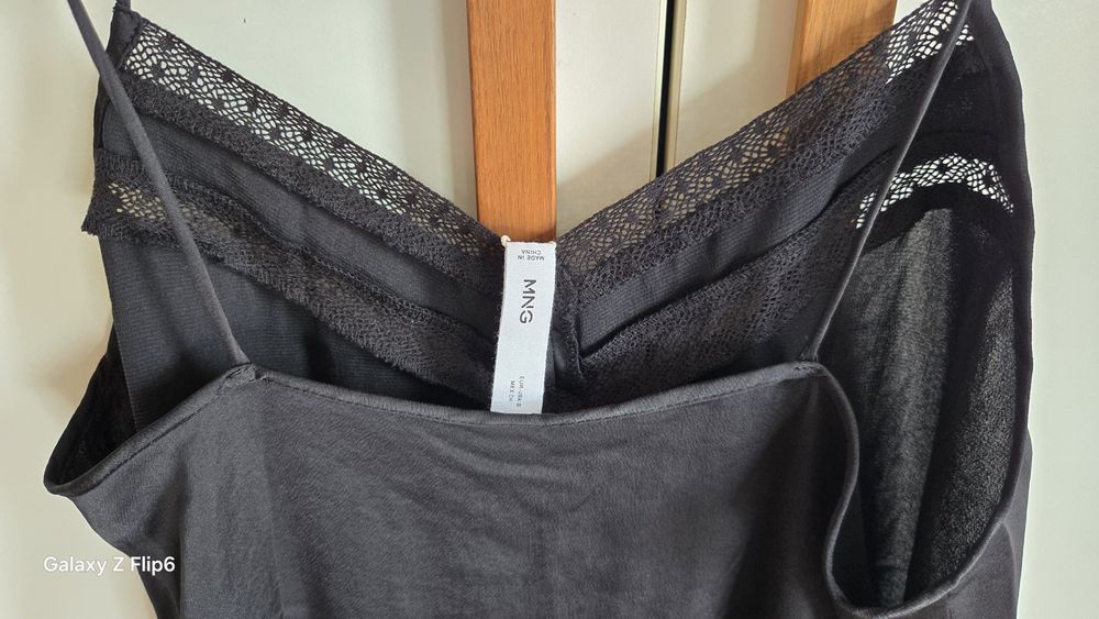 Mango топ от сатен нов С