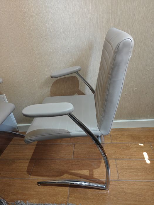 Стул кресло б.у. 4шт