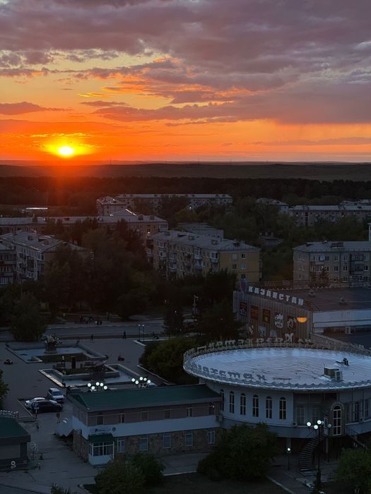 Сдам трехкомнатную квартиру семейной паре