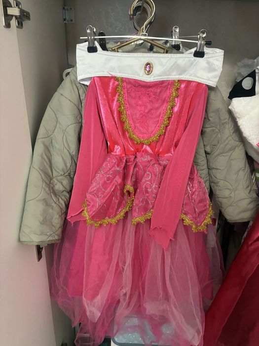 Продам детские костюмы 2 пакета