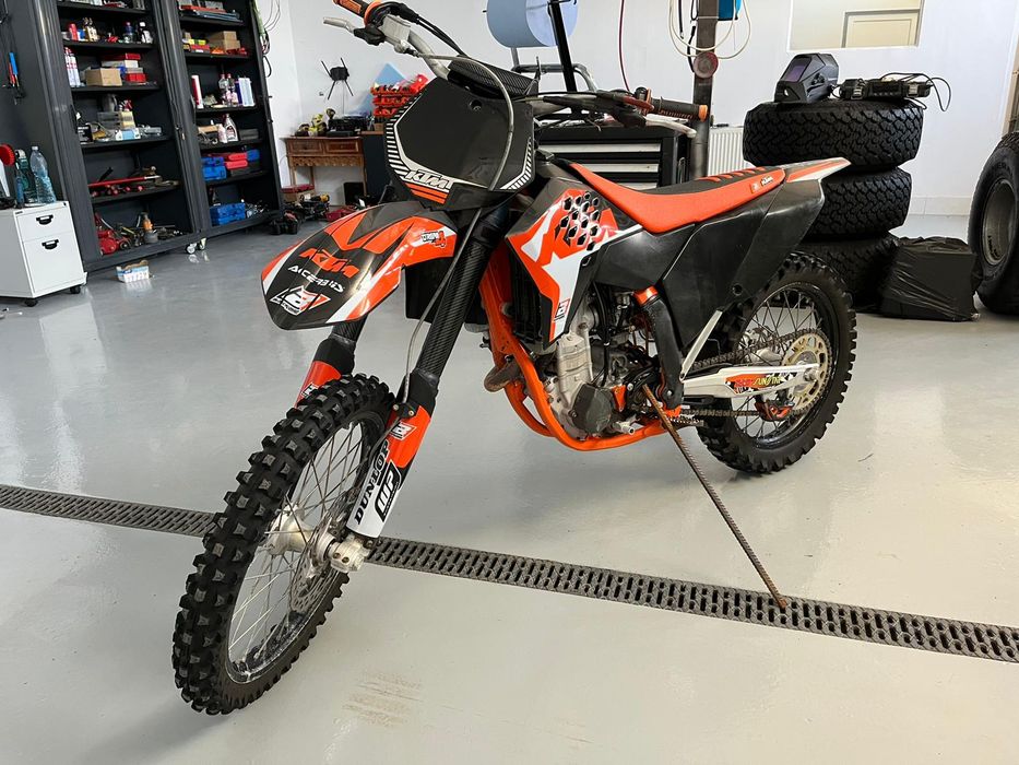 Motocicletă KTM.