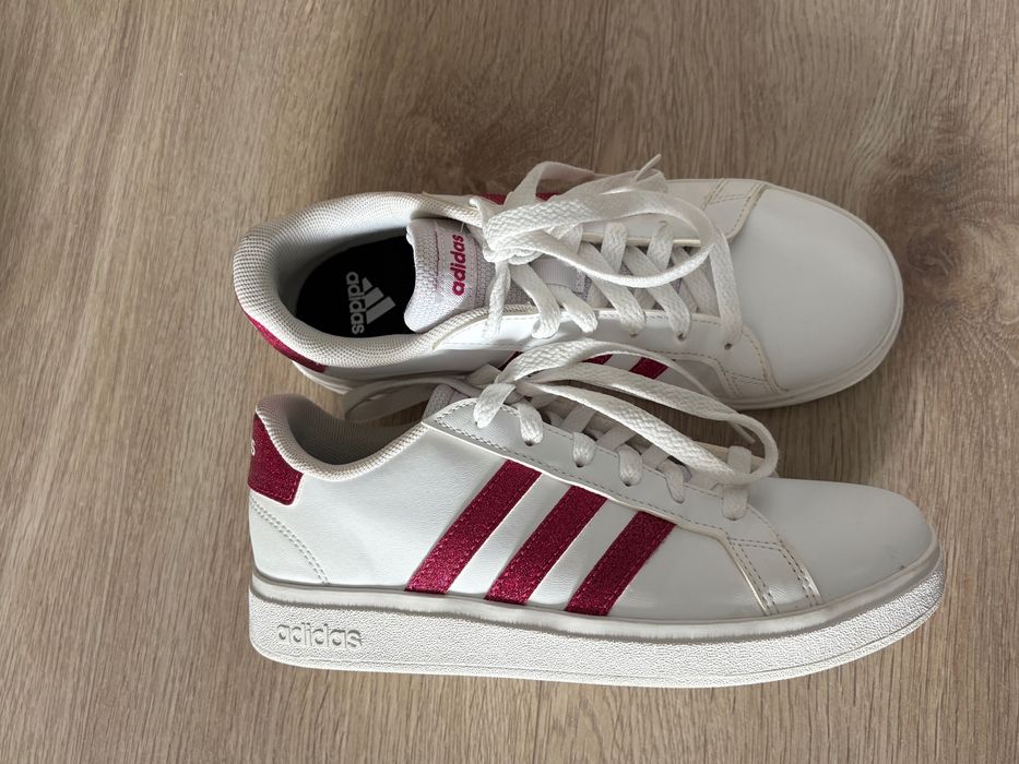 Кроссовки Adidas оригинал 35 размер