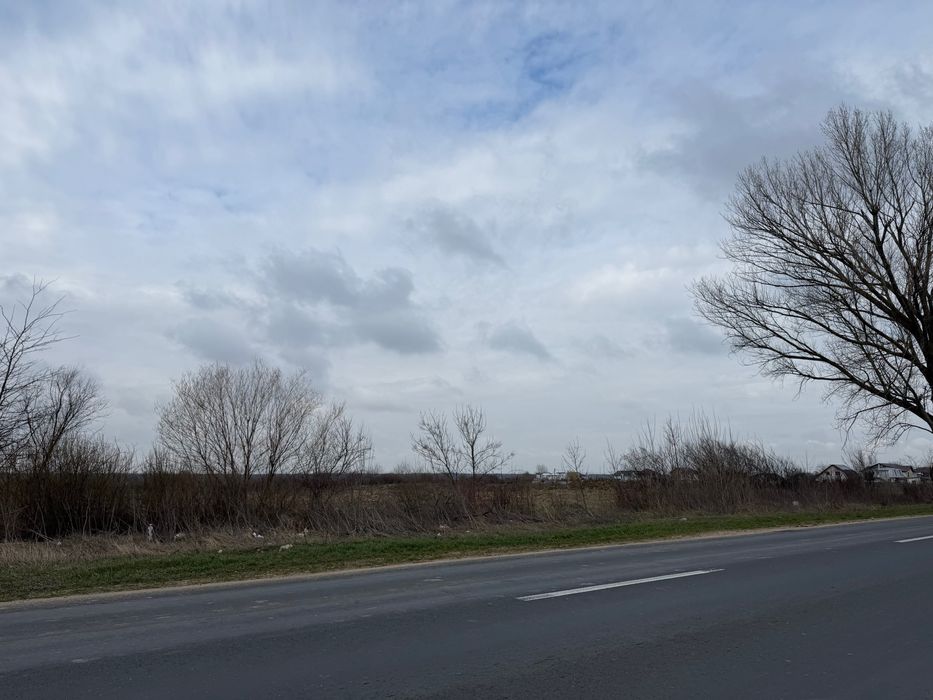 Teren premium de vânzare/închiriere– Crevedia, deschidere 320m la DN1A