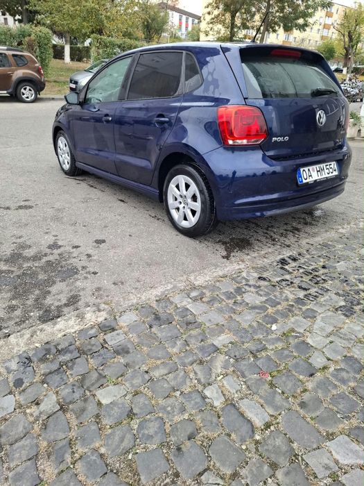 VOLKSWAGEN Polo 2011 — imagine 3