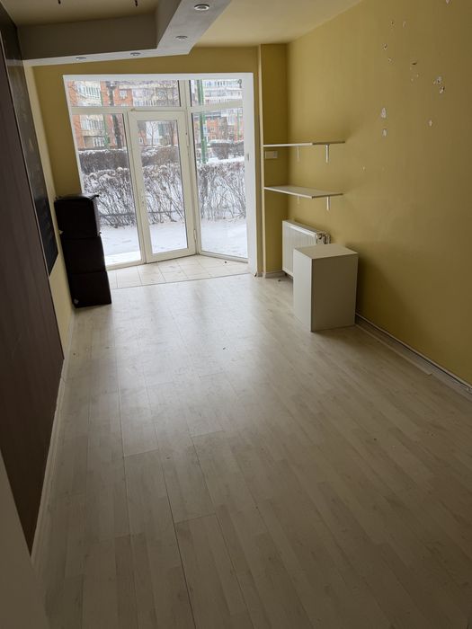 Inchiriez Spatiu Comercial -Birouri  Str 15 Noiebrie