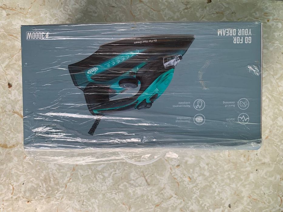 Утюг с гарантией из германии (UAKEEN)