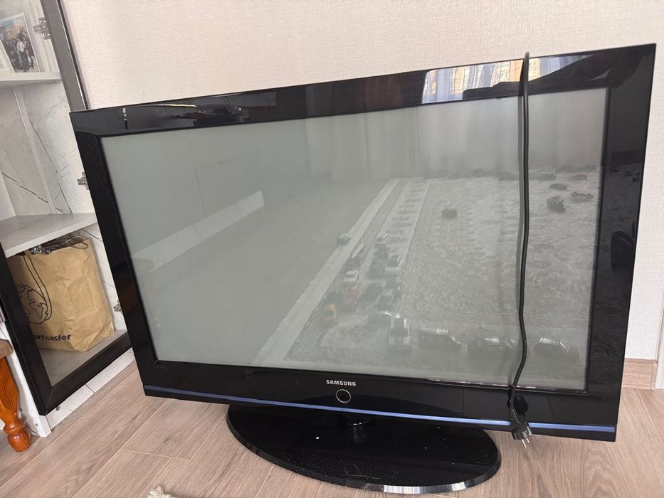 Телевизор самсунг