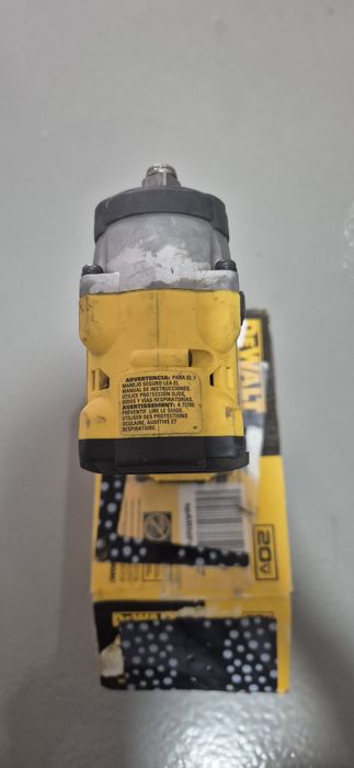 Гайковерт Dewalt DCF921