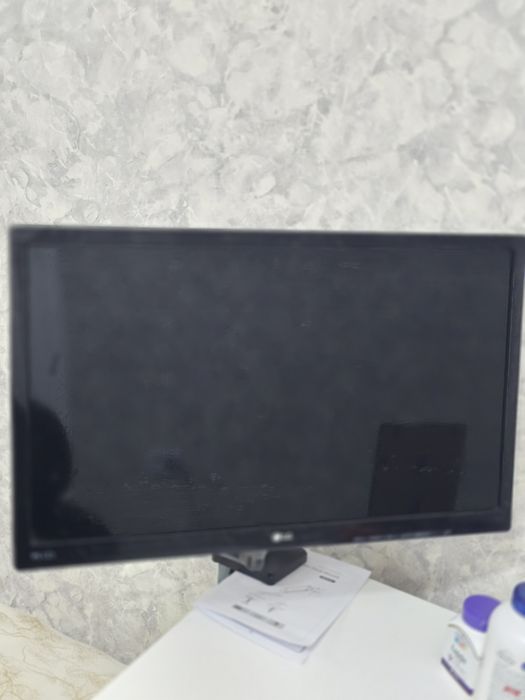 Lg monitor 24 dyum IPS
