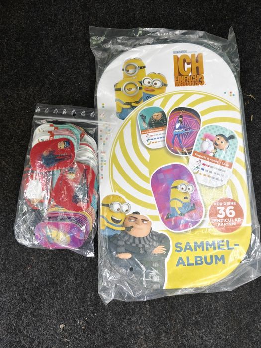 Album de colecție sigilat + cutie/set carduri lenticulare Minions / Despicable Me 3 (Ich - Einfach Unverbesserlich 3)