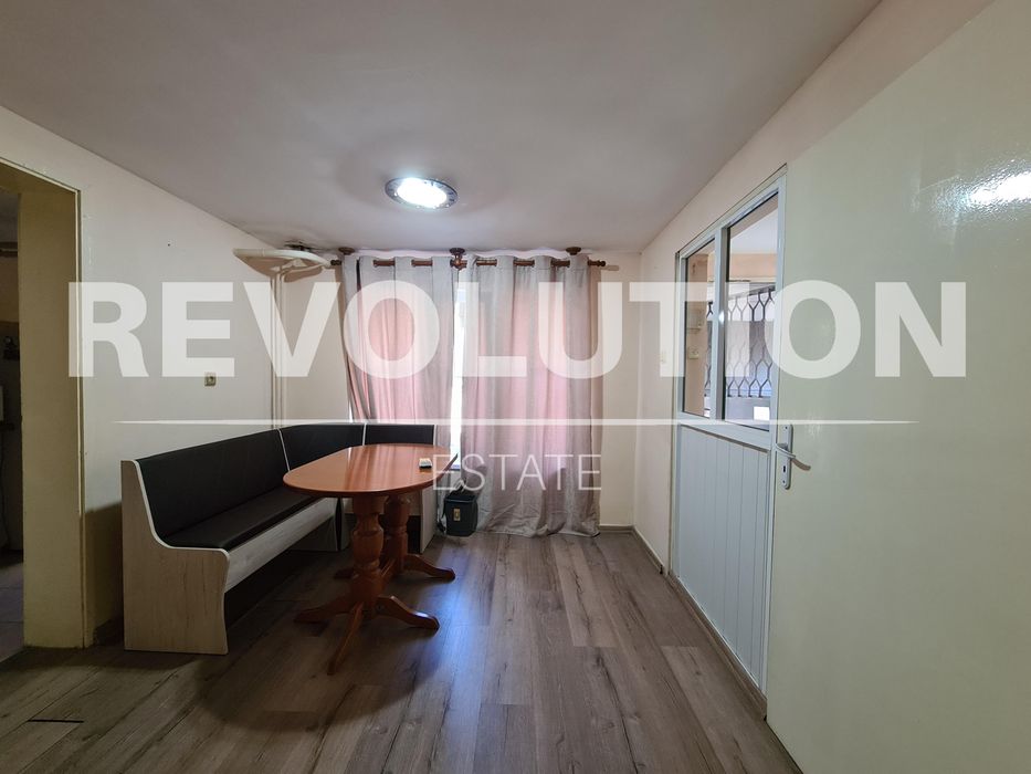 Дава се под наем Двустаен апартамент в Пловдив, Кършияка - 55 кв.м за 357 € - Снимка #2