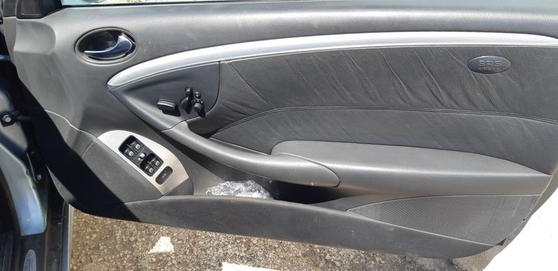 Кабрио W209 кожен салон Цлк, Mercedes Clk