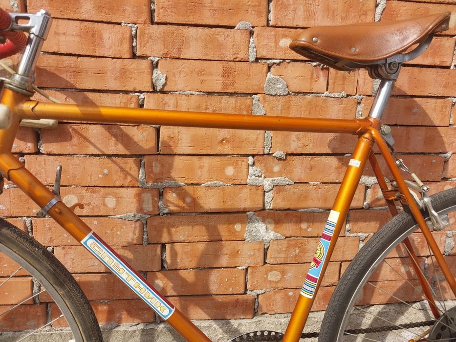 Bicicletă semicursiera CNYTHNK ( Rândunica)