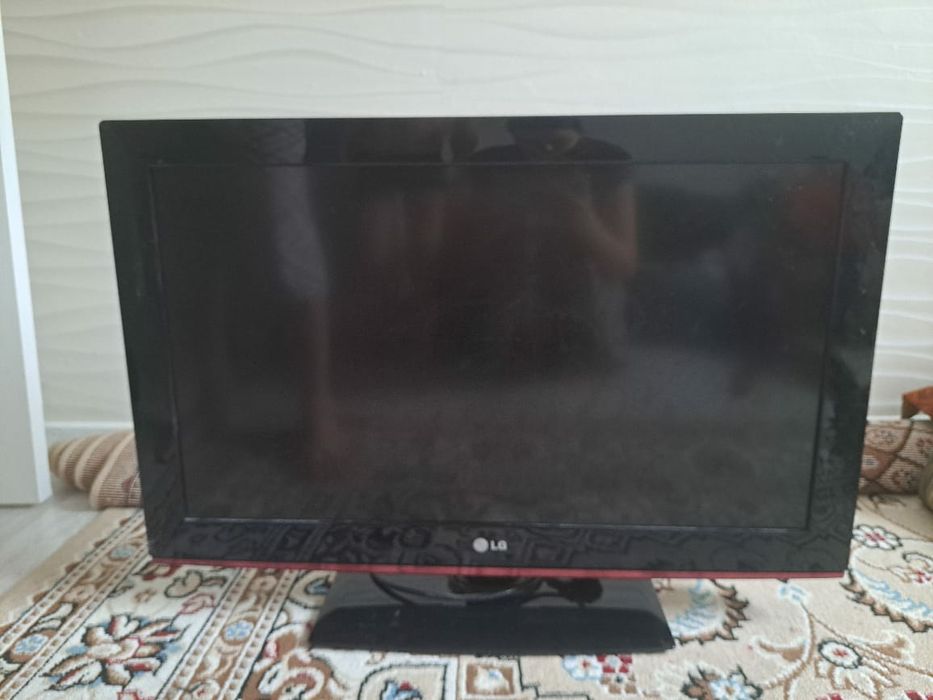 Продам телевизор