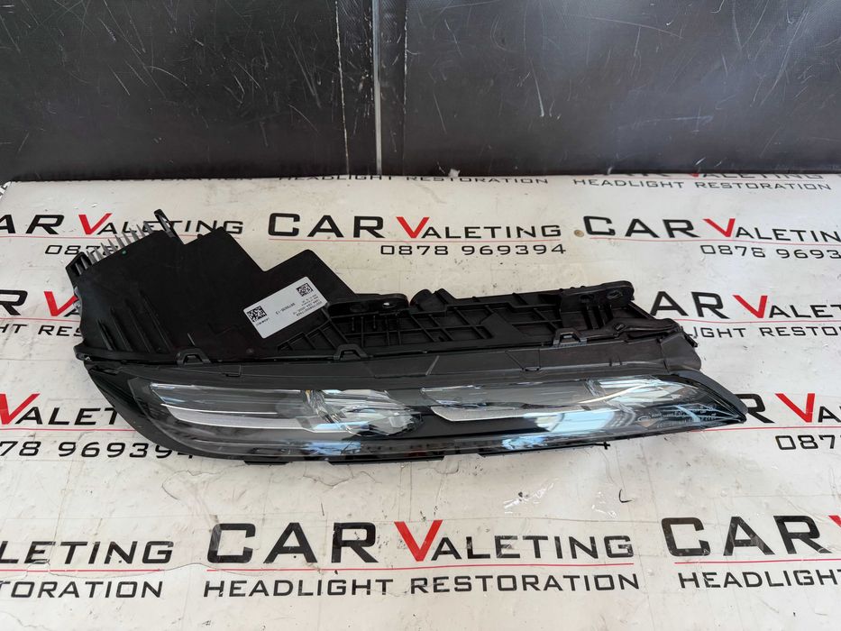 фар фарове DRL LED десен BMW 7 i7 G70 G71 far farove дневна светлина мигач за БМВ 7 и7 Г70 Г71 ЛЕД