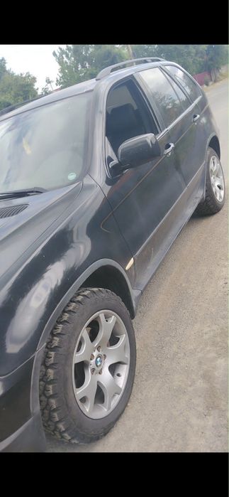 Vând  BMW  X5  E53