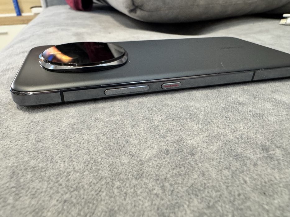 Honor  magic 7 black 12/256g