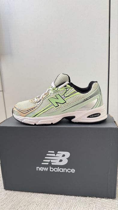 Продам новые кроссовки NB оригинал