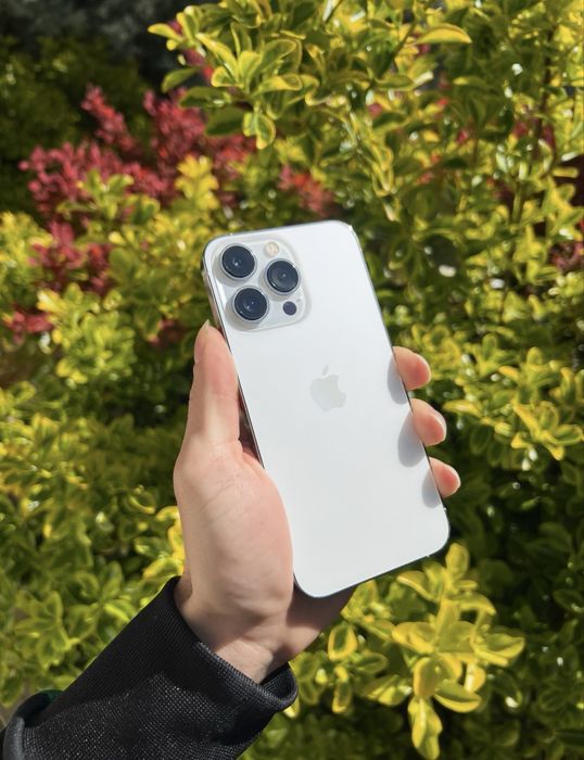 iPhone 14 pro 100% baterie