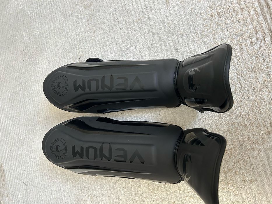 Перчатка(черепеха),шлем,футы для ног