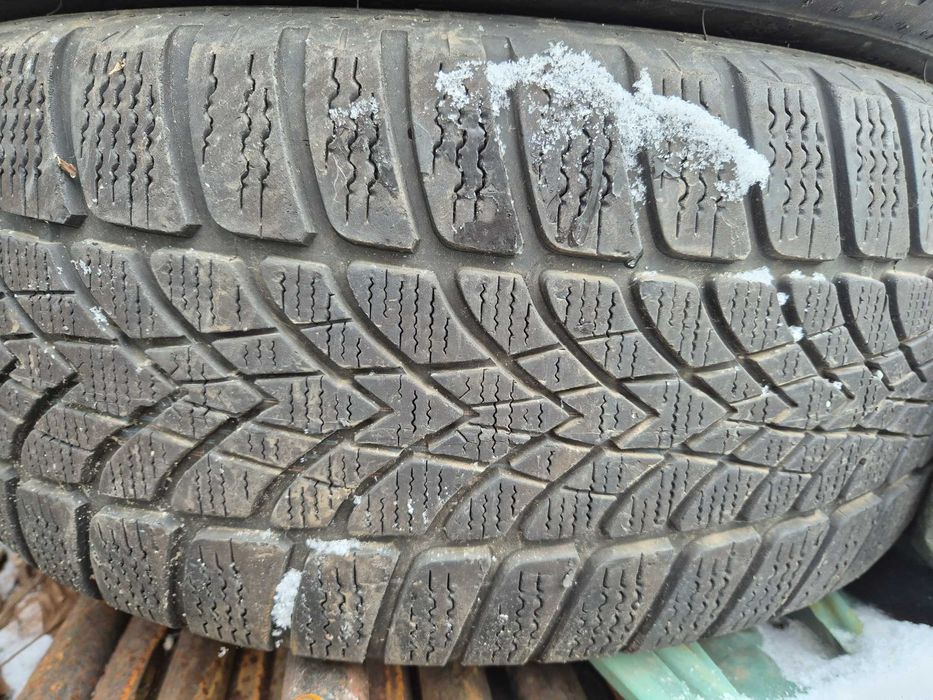 4 Anvelope M+S - 225/55/17 - DUNLOP - APP NOI DOT 2018 RFT
