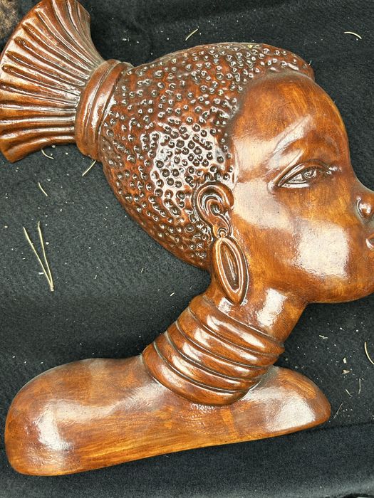 Африканска фигура дърво