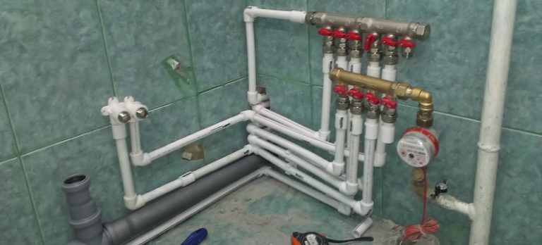 Услуги сантехника замена трубы