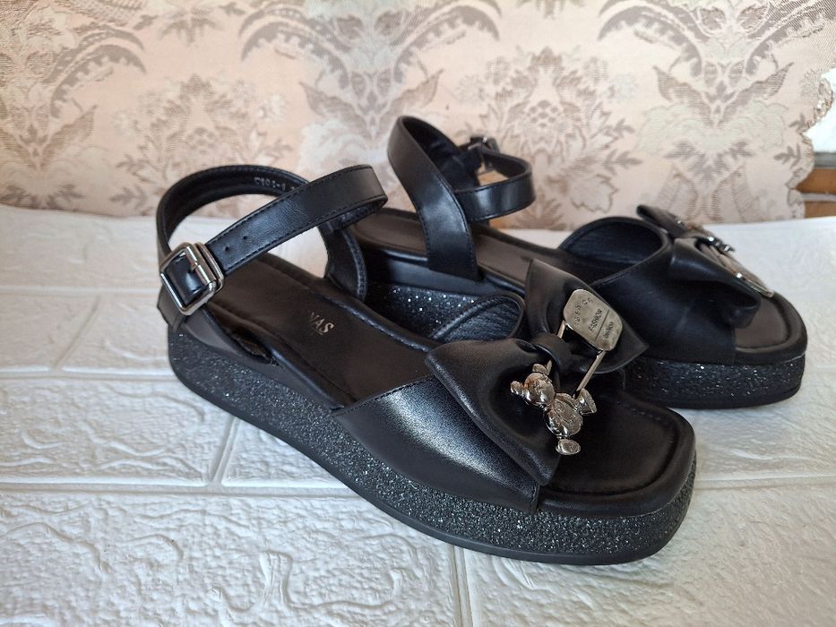 Босоножки по 1000