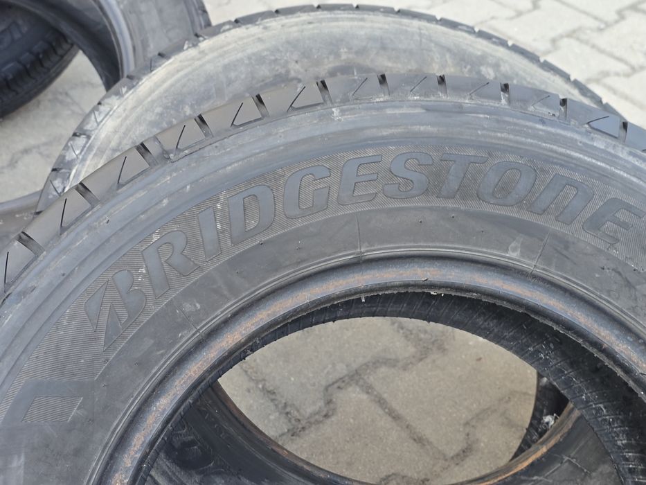 235 65 16c Bridgestone
