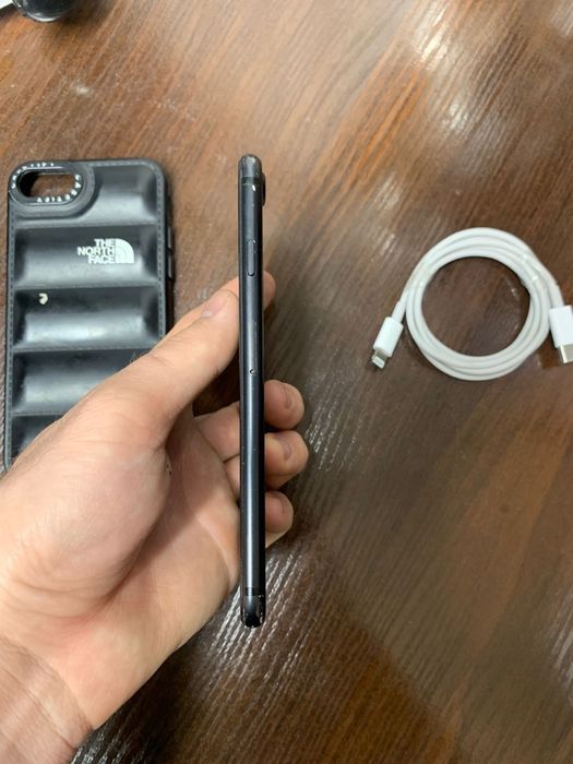 Айфон 7 в отличном состоянии