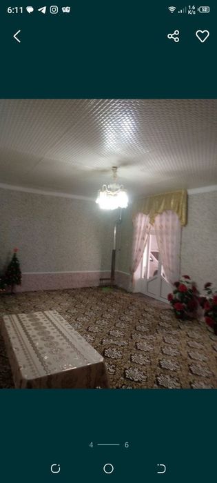 Hovli sotiladi charxin