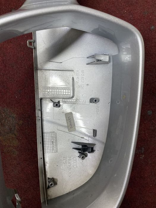 Капаци за огледала сиви оригинални Ауди А5 А4 след 2010г 8f0857528