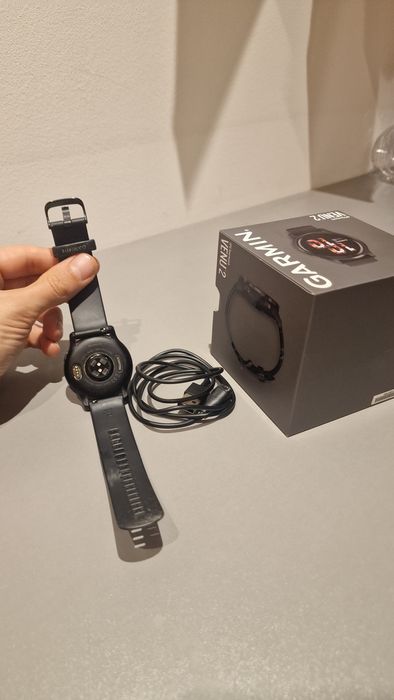 Смарт часовник Garmin Venu 2