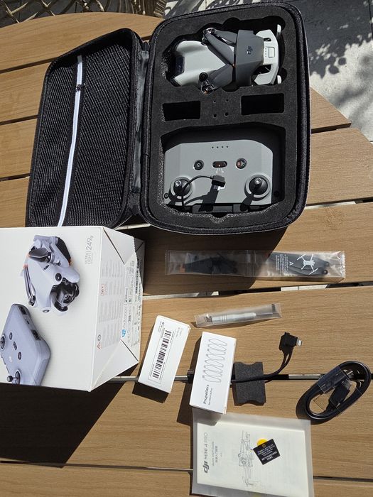 Drona dji mini 4 pro 15 min folosita, ca noua