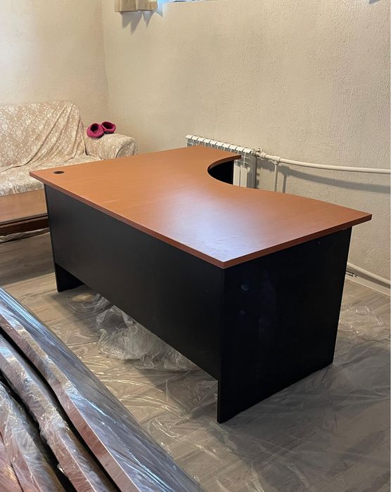 Продам столы              .