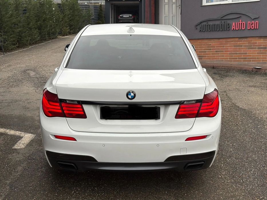 BMW Seria 7 2010 — imagine 2