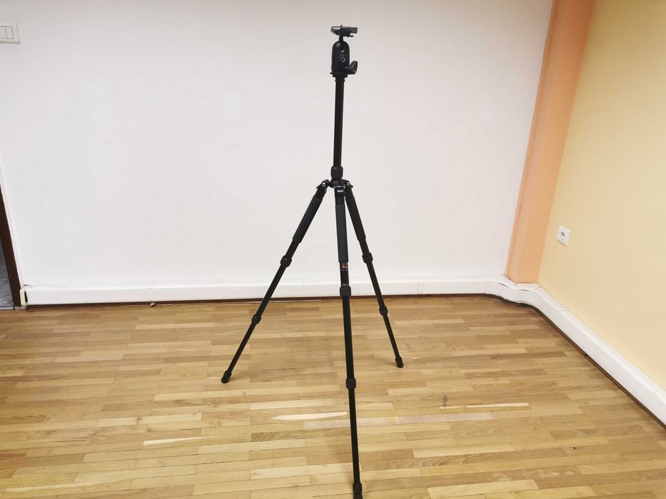 Алуминиев статив с вграден монопод Tiltall TE-254 в комплект с Manfrotto 498RC2 ябълковидна глава