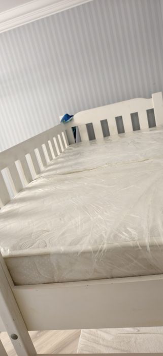 Продам кровать двухъярусная