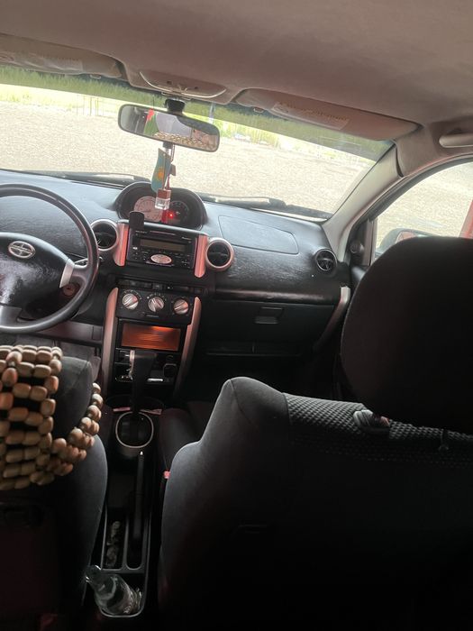 Tayota scion xa 2004 года