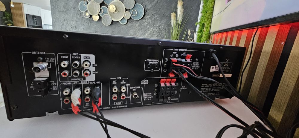 Sistem audio  in stare buna