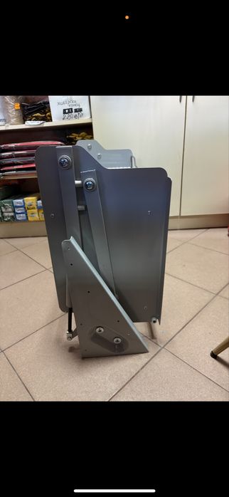 Асансьорен сушилник за съдове