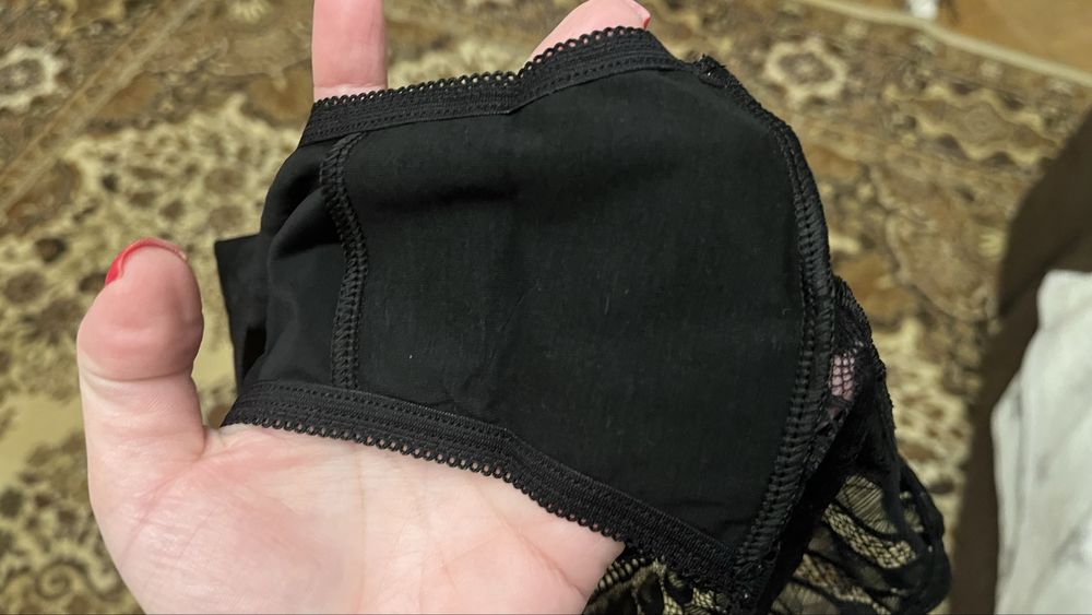 Подарявам! Бикини с дантела нови