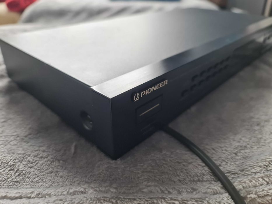 Tuner radio Pioneer F-551 stare FOARTE BUNA made in Japan HIFI Vintage