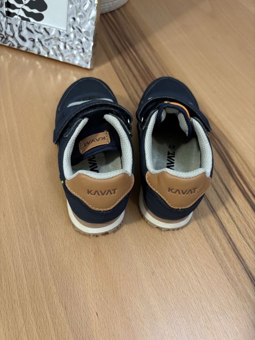 Sneakers Kavat marime 27